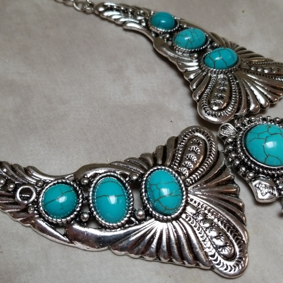 Boho Statement Necklace Turquoise Silvertone Set - Picture 3 of 7